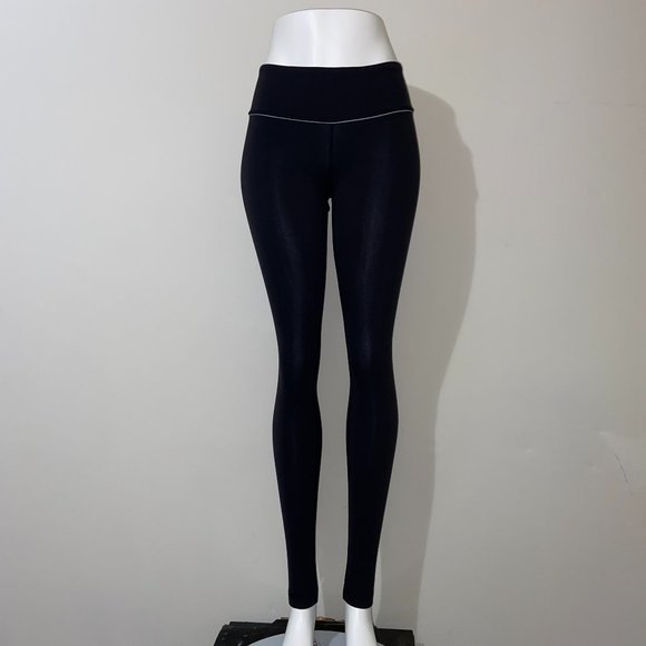 lululemon athletica Pants - LULULEMON BLACK WUNDER UNDER PANT *SILVER - 6